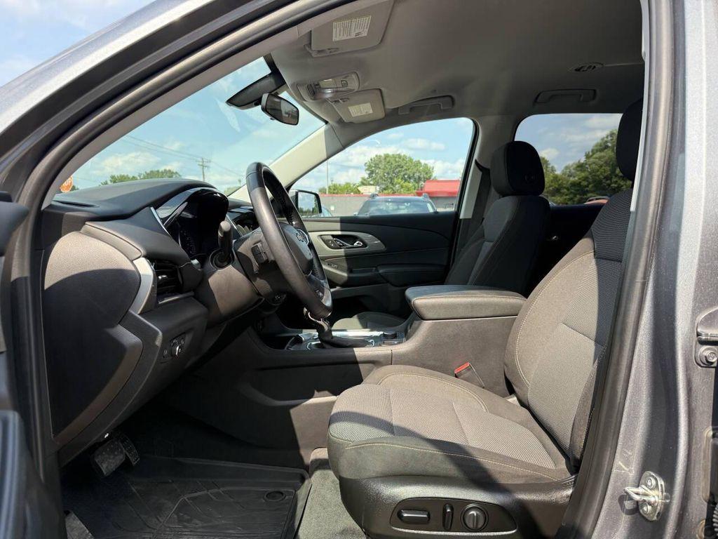 used 2021 Chevrolet Traverse car, priced at $19,997
