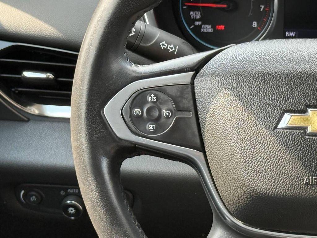 used 2021 Chevrolet Traverse car, priced at $19,997
