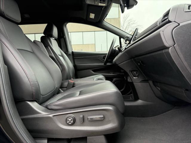 used 2024 Honda Odyssey car, priced at $31,997