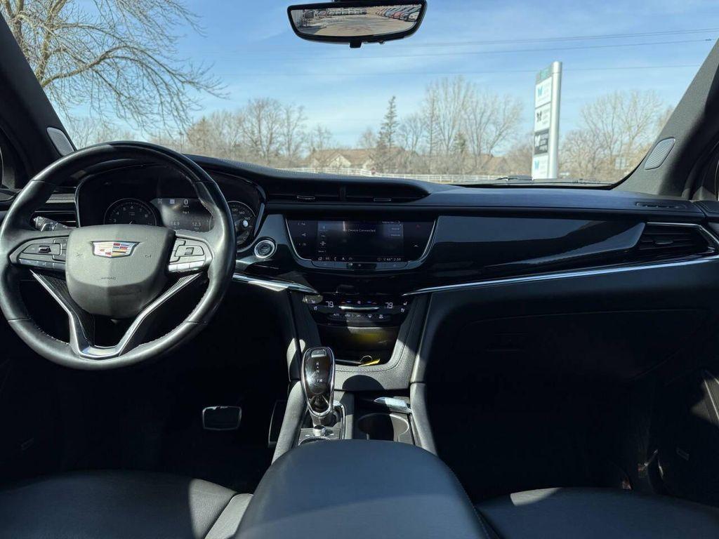 used 2020 Cadillac XT6 car, priced at $19,997
