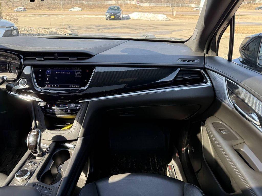 used 2020 Cadillac XT6 car, priced at $19,997