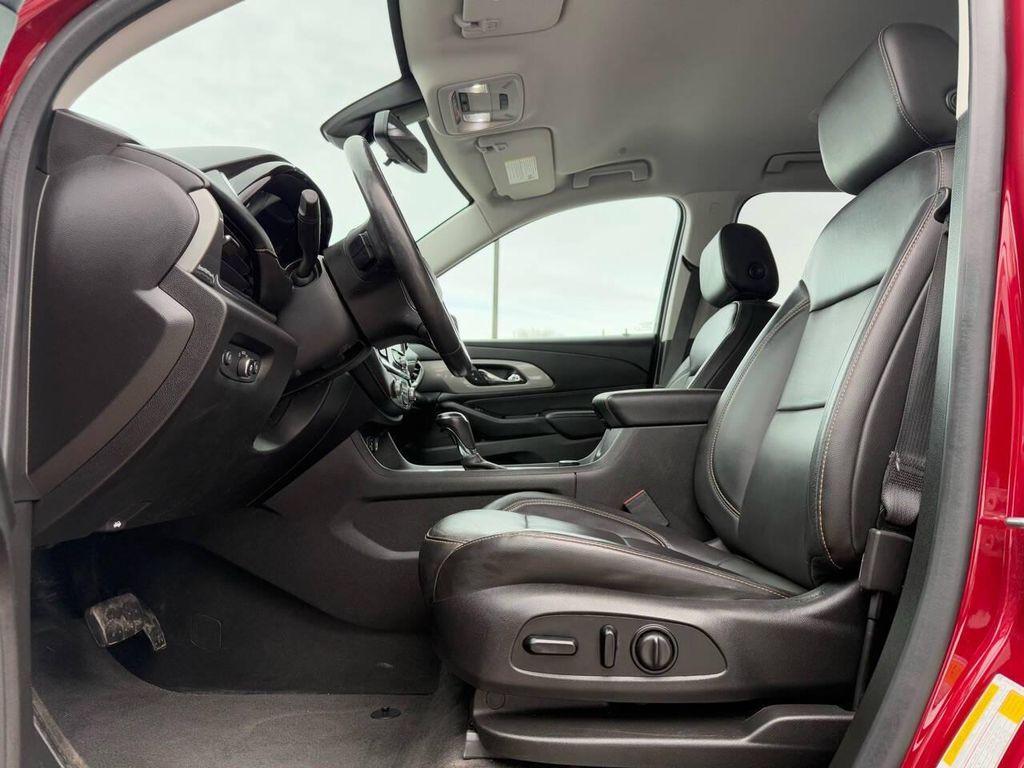 used 2020 Chevrolet Traverse car, priced at $21,497