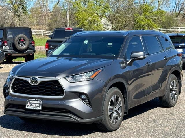 used 2020 Toyota Highlander car, priced at $29,997