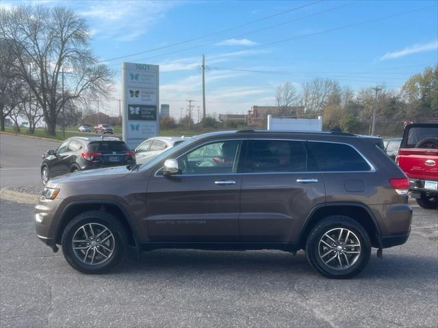 used 2017 Jeep Grand Cherokee car, priced at $19,874