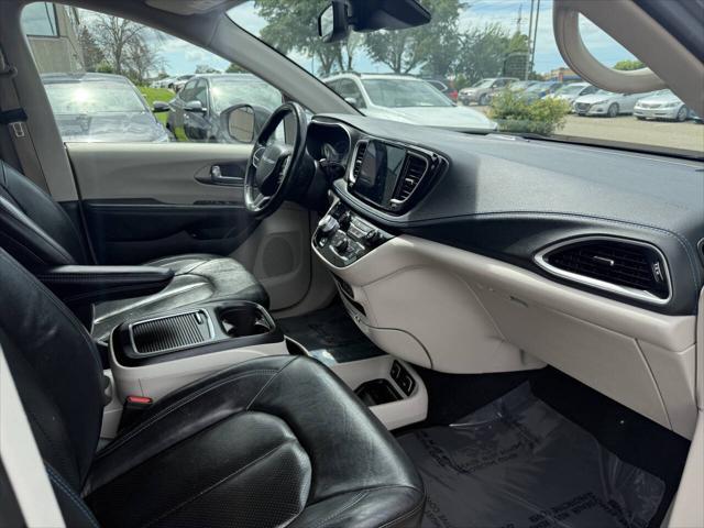 used 2021 Chrysler Pacifica Hybrid car, priced at $18,997