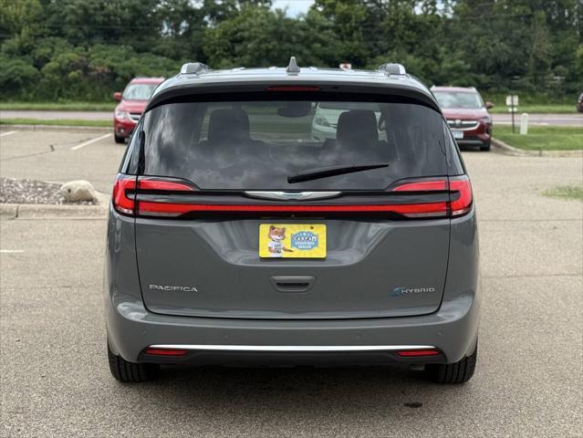 used 2021 Chrysler Pacifica Hybrid car, priced at $18,997
