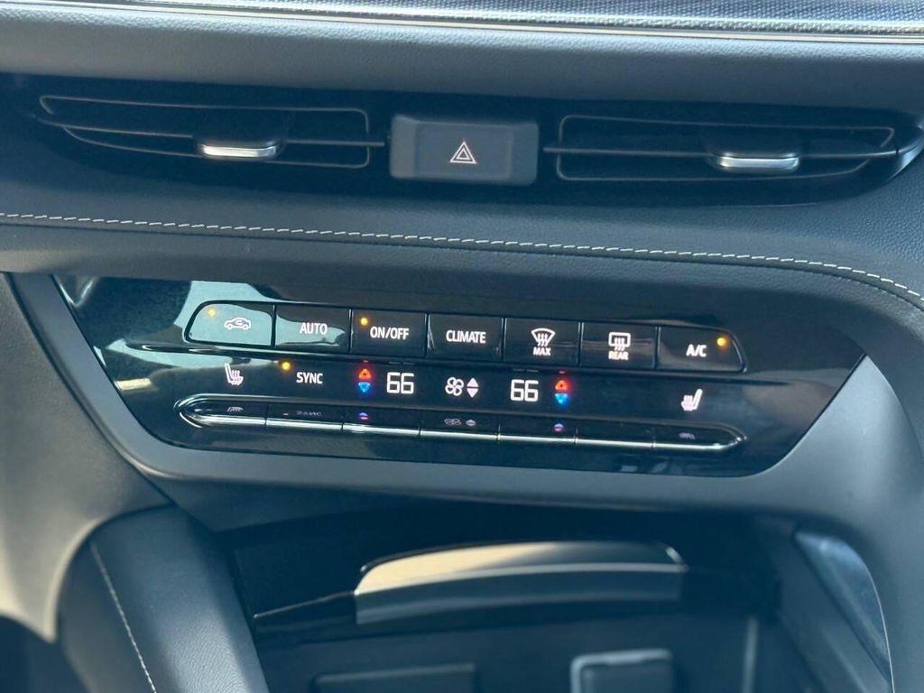 used 2023 Buick Envision car, priced at $22,997