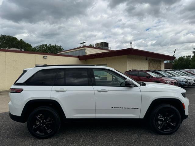 used 2023 Jeep Grand Cherokee car, priced at $37,784