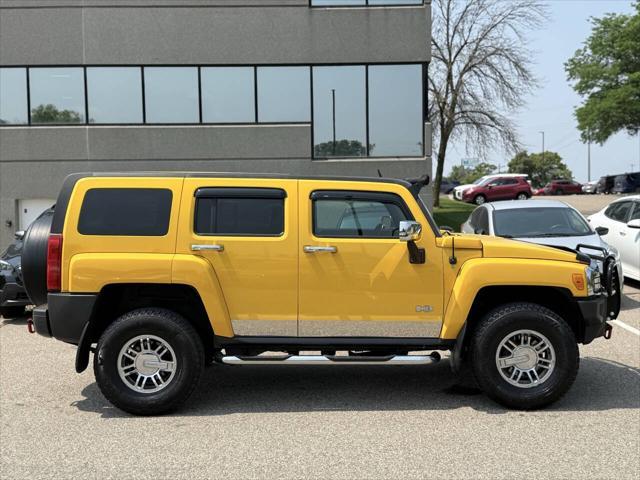 used 2006 Hummer H3 car, priced at $9,997
