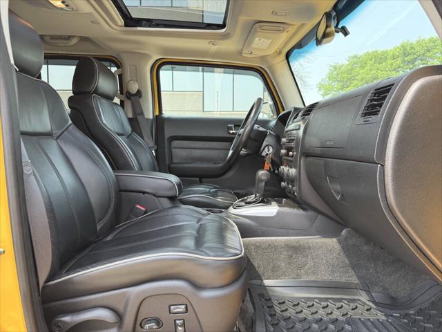 used 2006 Hummer H3 car, priced at $9,997