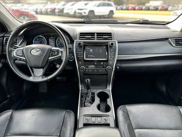 used 2017 Toyota Camry Hybrid car, priced at $15,437