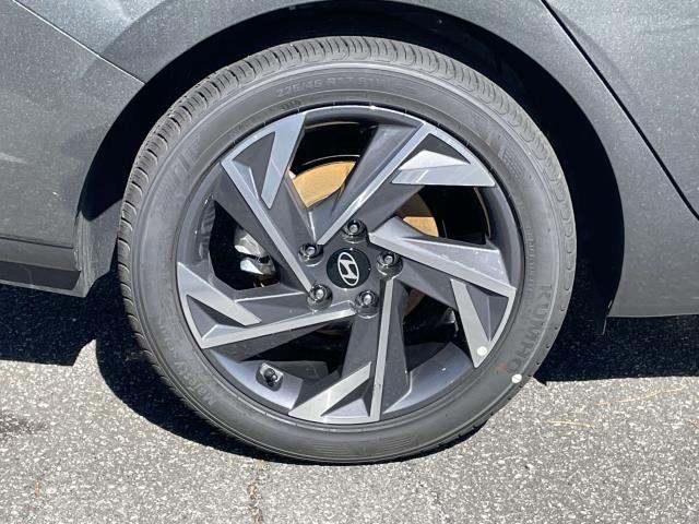 new 2025 Hyundai Elantra car, priced at $24,645