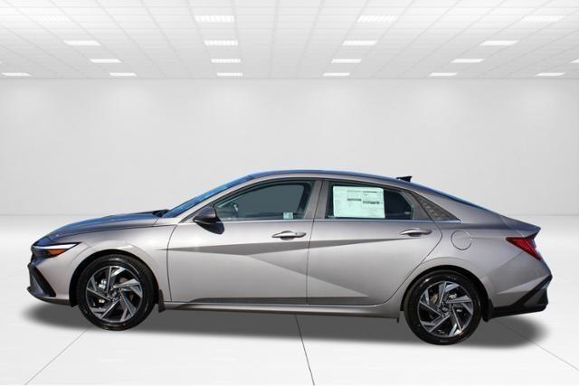 new 2024 Hyundai Elantra car, priced at $25,987