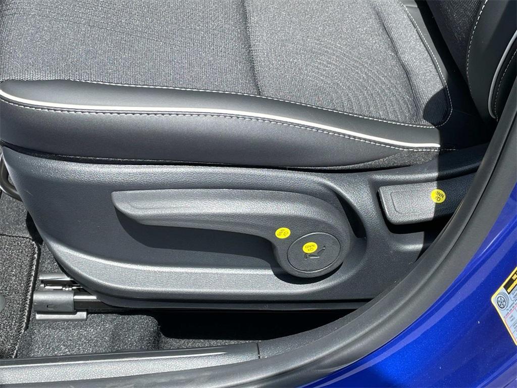 new 2025 Hyundai Venue car, priced at $24,883