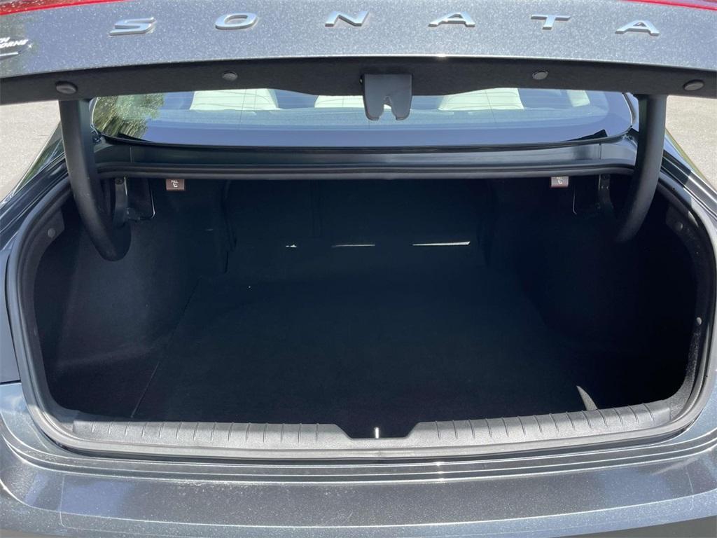 used 2022 Hyundai Sonata Hybrid car, priced at $17,633