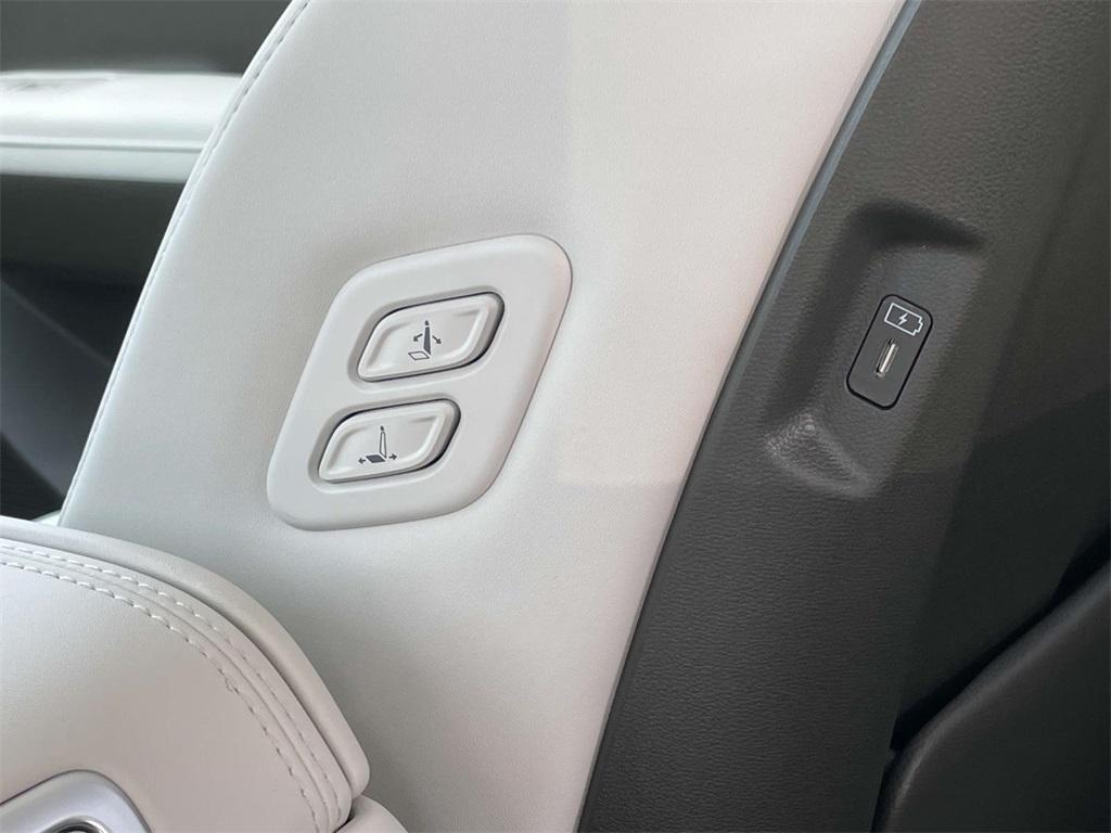 new 2025 Hyundai SANTA FE HEV car, priced at $47,801