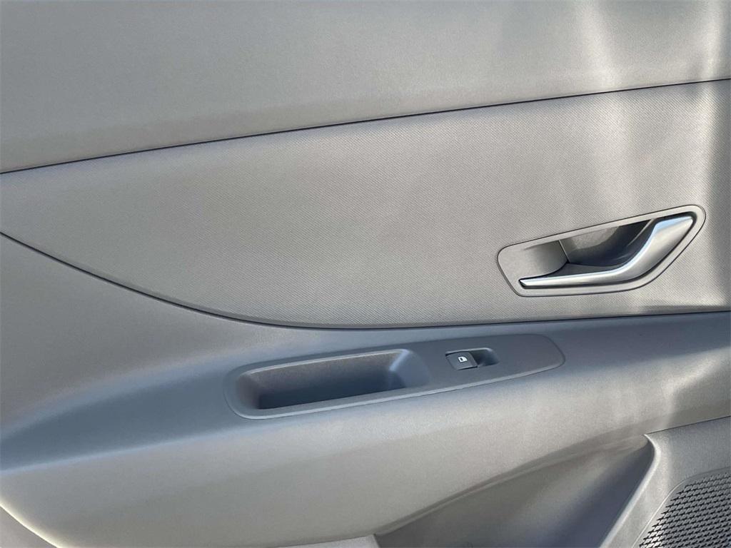 new 2025 Hyundai Elantra car, priced at $23,618