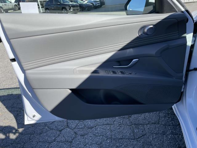 new 2025 Hyundai Elantra car, priced at $27,219
