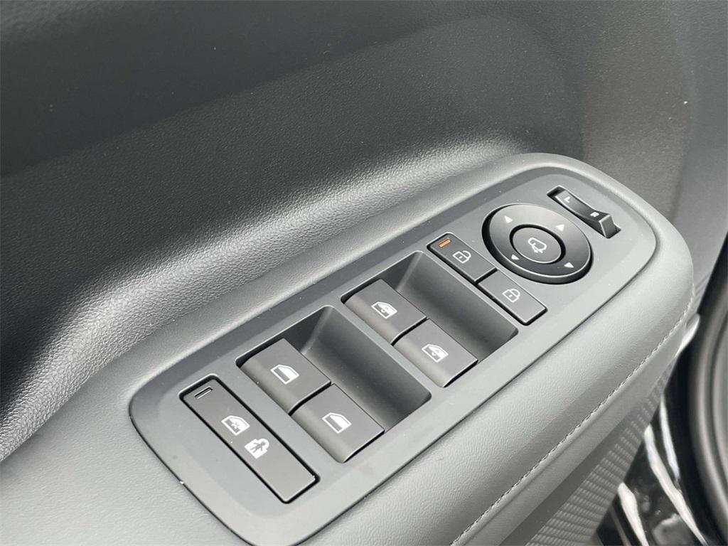 new 2025 Hyundai SANTA FE HEV car, priced at $44,147