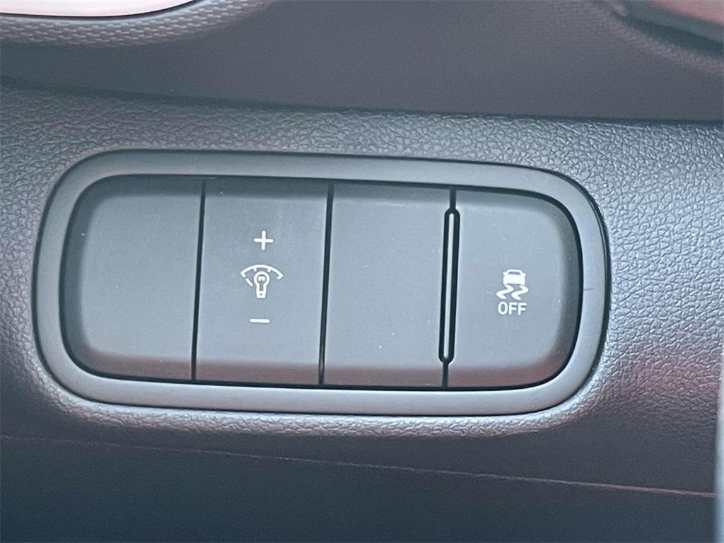 new 2025 Hyundai Venue car, priced at $25,370