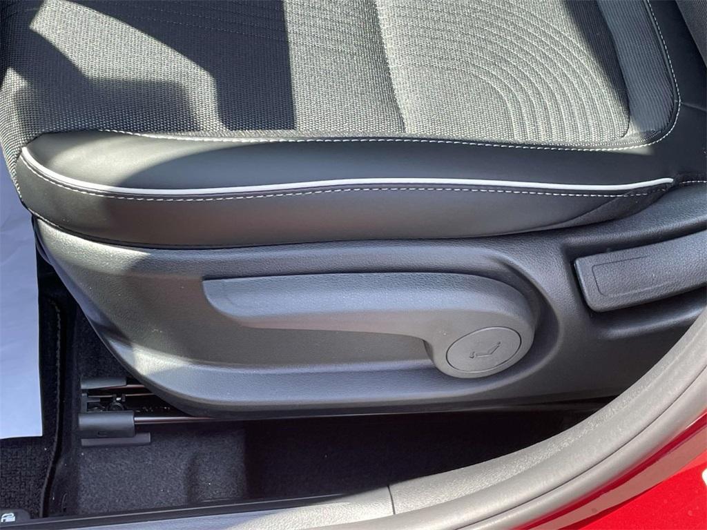new 2025 Hyundai Venue car, priced at $25,370