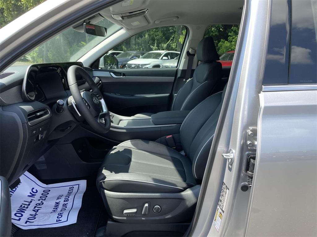new 2025 Hyundai Palisade car, priced at $40,418