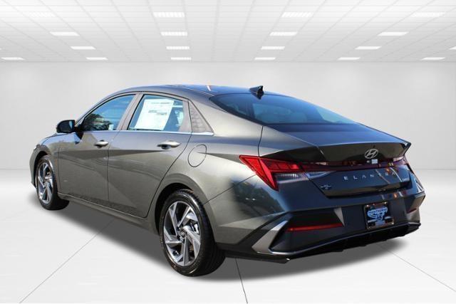 new 2024 Hyundai Elantra car, priced at $28,365