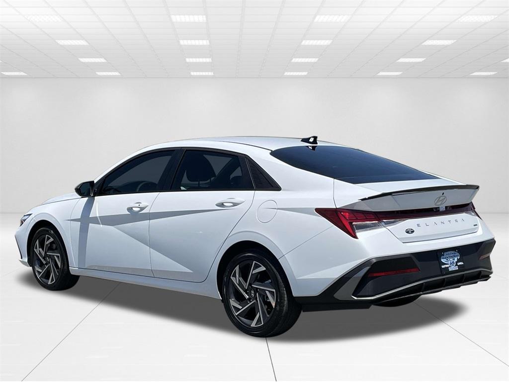 new 2025 Hyundai ELANTRA HEV car, priced at $26,648