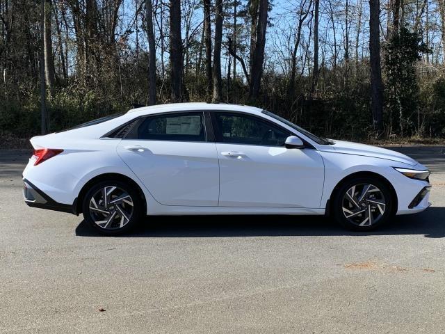 new 2025 Hyundai Elantra car, priced at $27,142