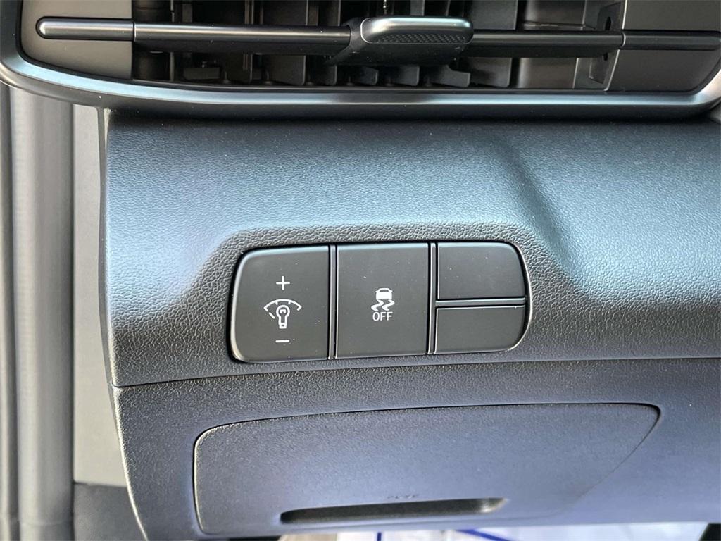 new 2025 Hyundai Elantra car, priced at $25,065