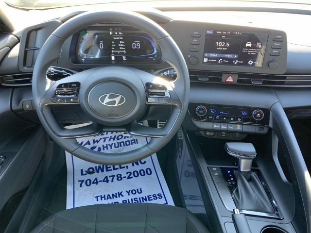 new 2025 Hyundai Elantra car, priced at $23,698