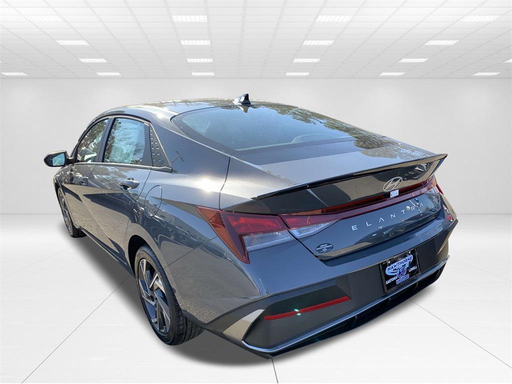 new 2025 Hyundai Elantra car, priced at $23,698