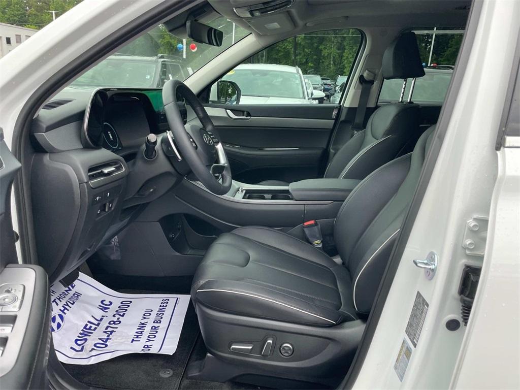 used 2025 Hyundai Palisade car, priced at $43,672