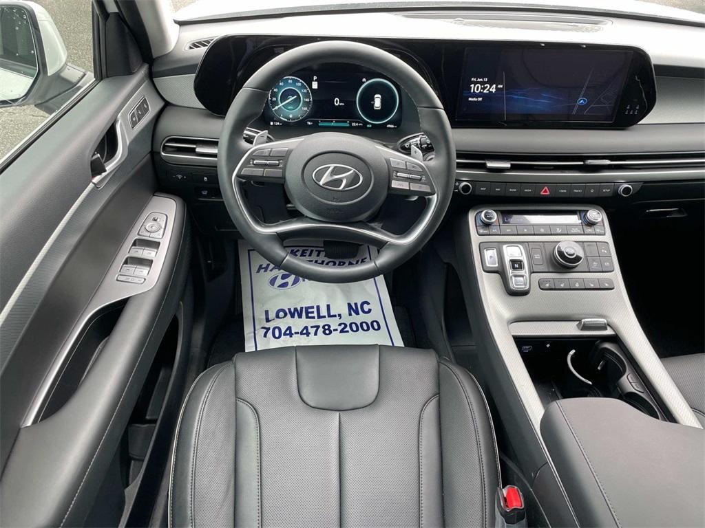 used 2025 Hyundai Palisade car, priced at $43,672