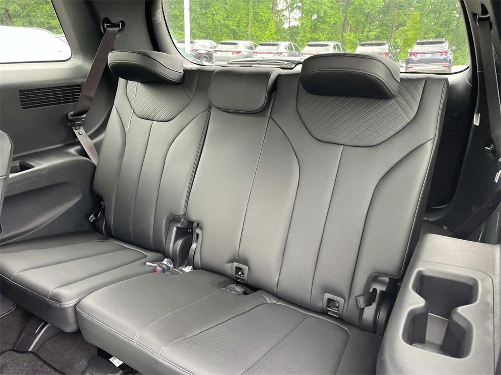 used 2025 Hyundai Palisade car, priced at $43,672