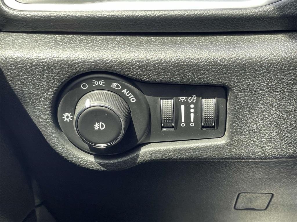 used 2018 Chrysler Pacifica car, priced at $9,999