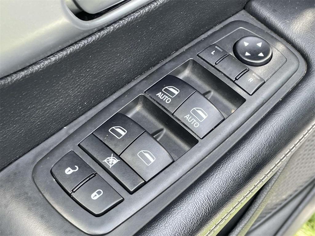 used 2018 Chrysler Pacifica car, priced at $9,999