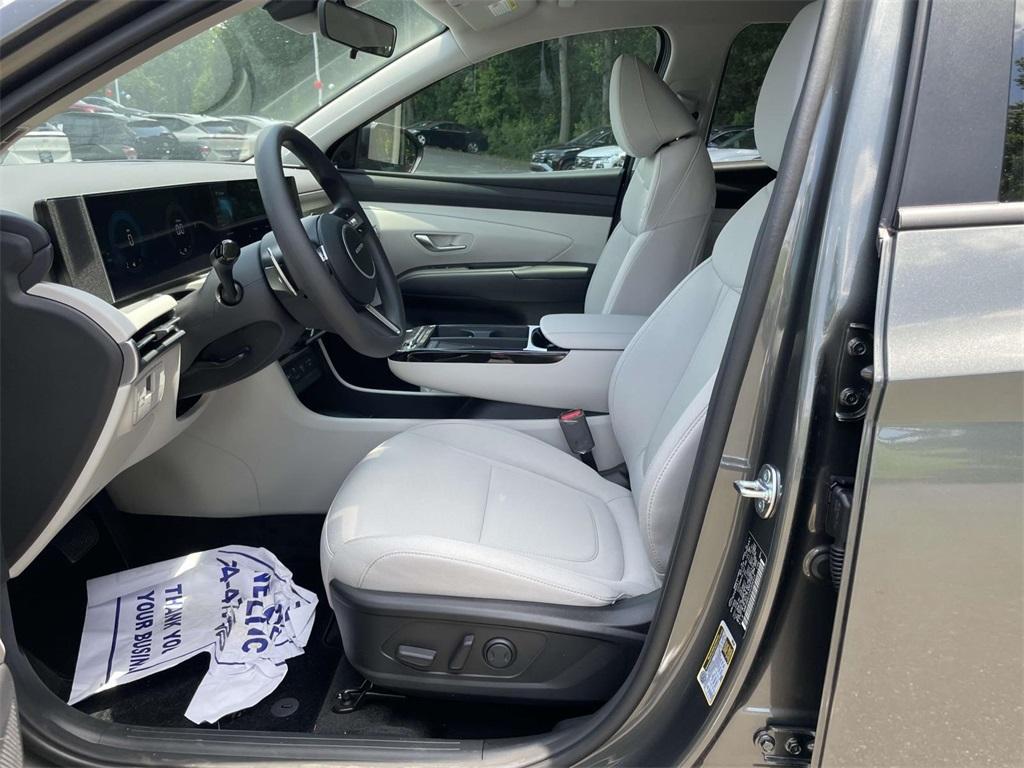 new 2025 Hyundai TUCSON Hybrid car, priced at $34,794