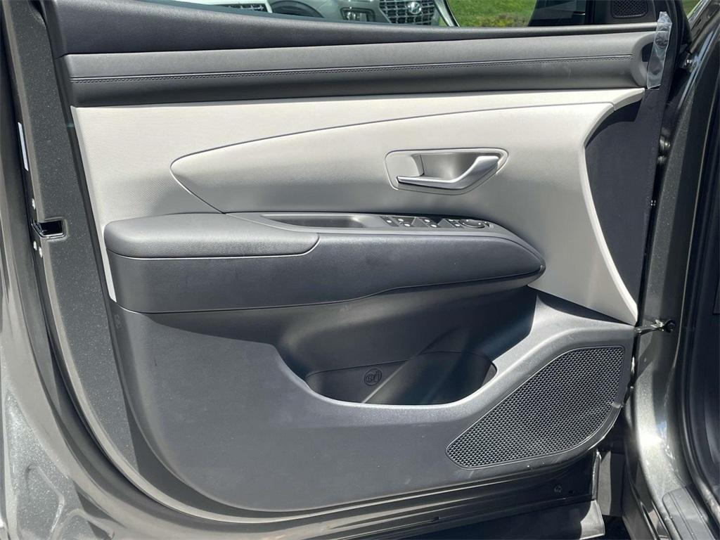 new 2025 Hyundai TUCSON Hybrid car, priced at $34,794