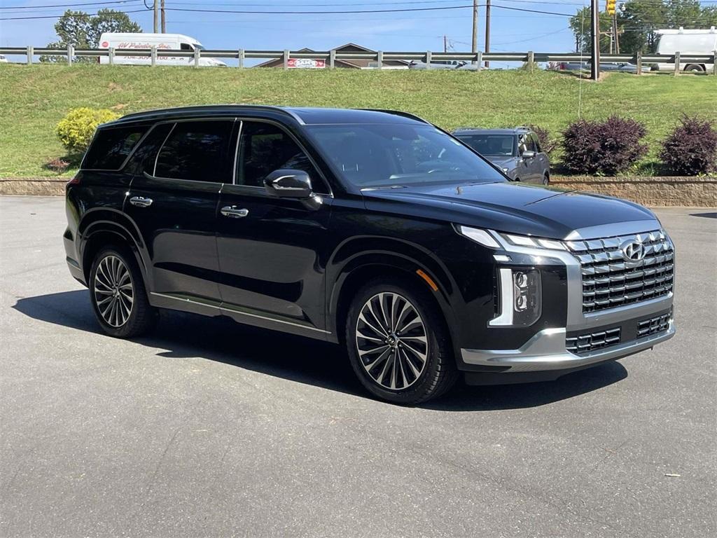 used 2024 Hyundai Palisade car, priced at $43,900