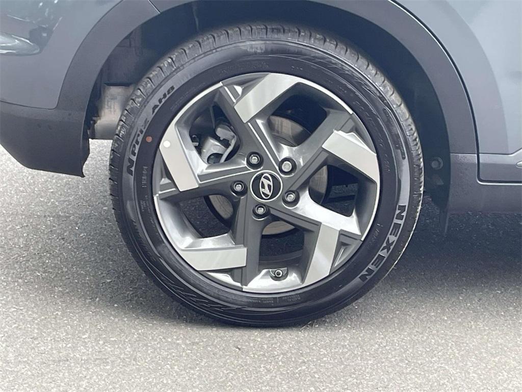 new 2025 Hyundai Venue car, priced at $22,322