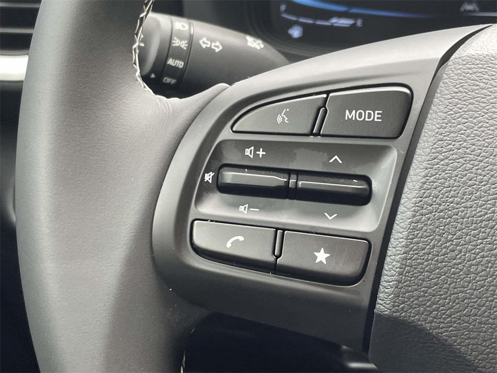 new 2025 Hyundai Venue car, priced at $22,322