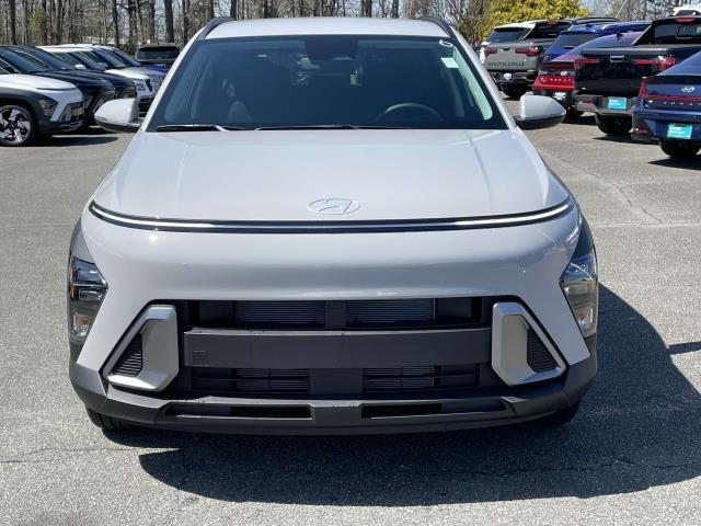 new 2025 Hyundai Kona car, priced at $27,577