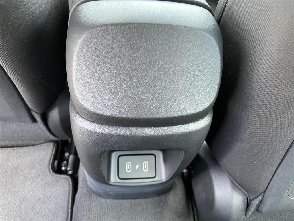 new 2025 Hyundai Elantra car, priced at $27,338