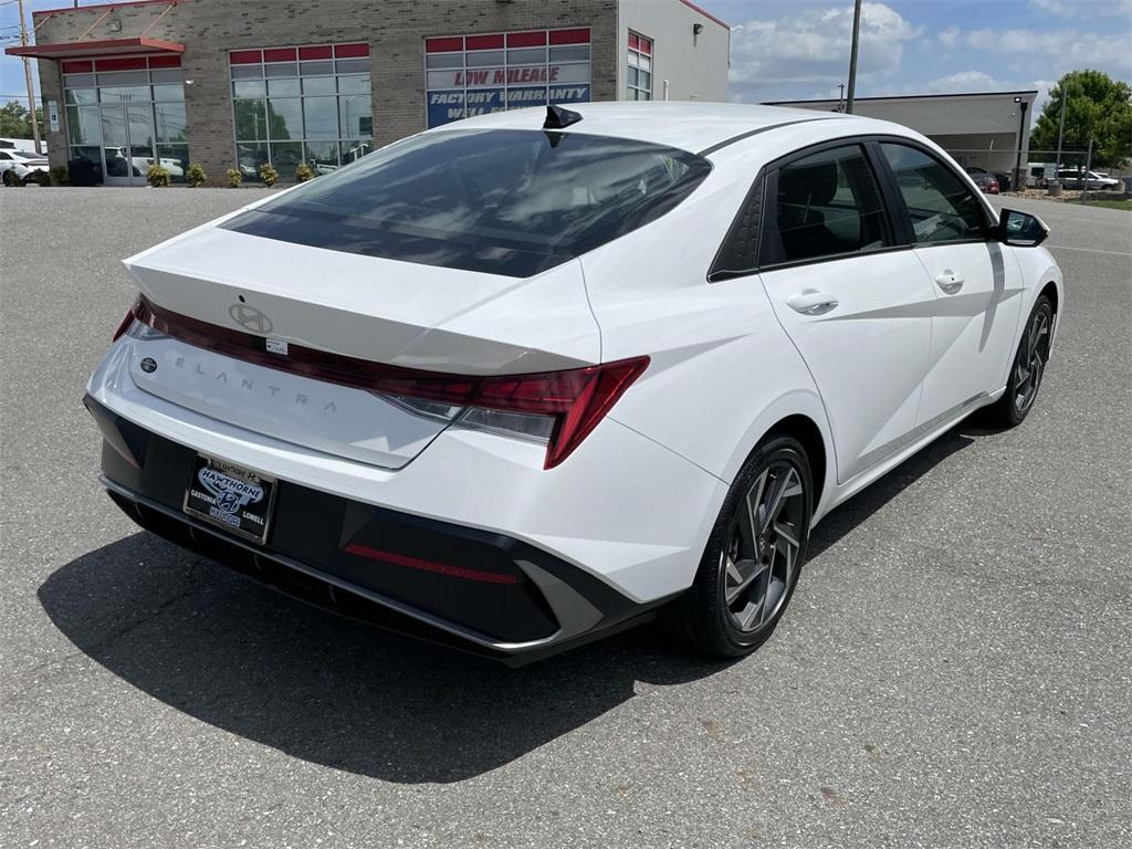 new 2025 Hyundai Elantra car, priced at $27,338