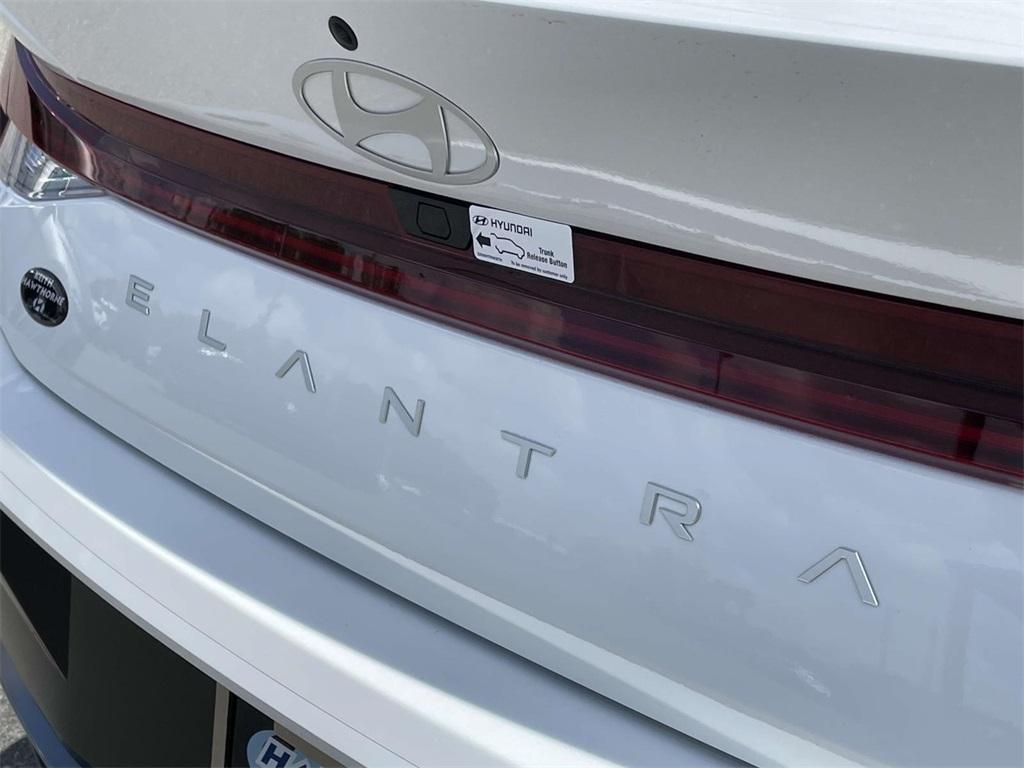new 2025 Hyundai Elantra car, priced at $27,338