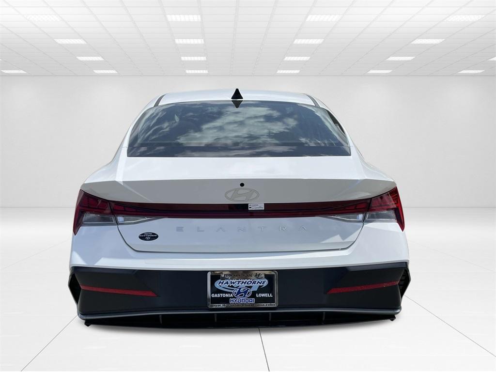 new 2025 Hyundai Elantra car, priced at $27,338