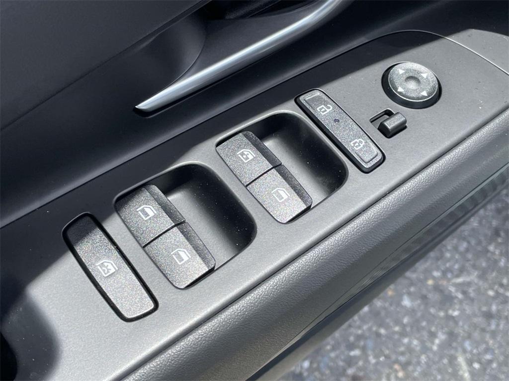 new 2025 Hyundai Elantra car, priced at $27,338
