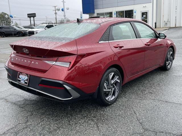 new 2025 Hyundai Elantra car, priced at $27,333