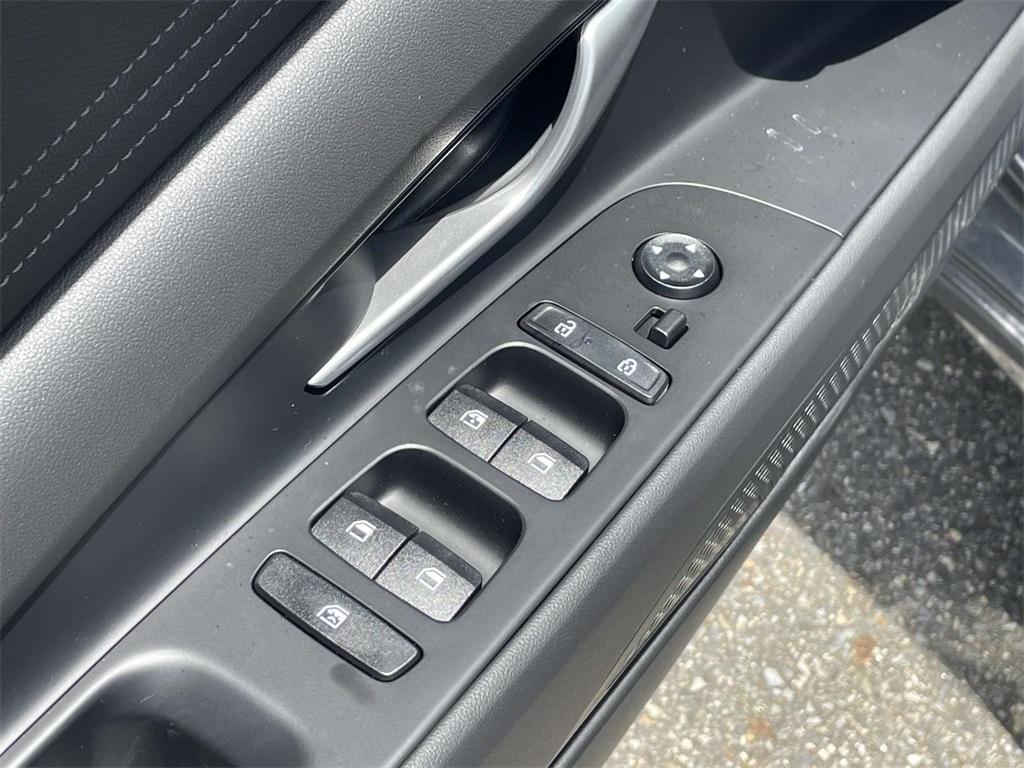 new 2025 Hyundai Elantra car, priced at $26,846